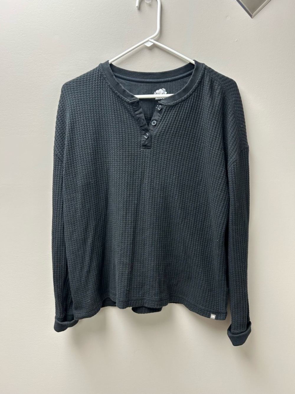 Roots Women’s Black V‎ Neck Waffle Long Sleeve Shirt